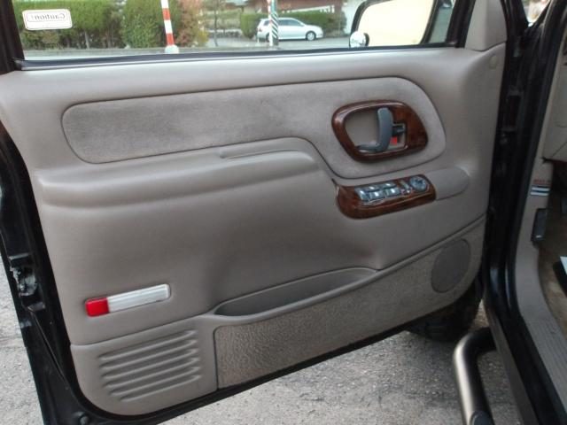 車両画像23