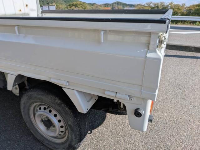 車両画像15