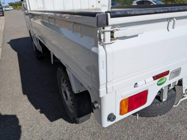 車両画像16