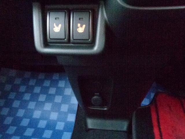 車両画像16