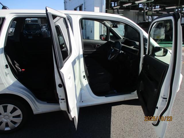 車両画像16