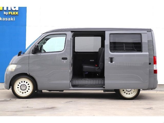 車両画像8