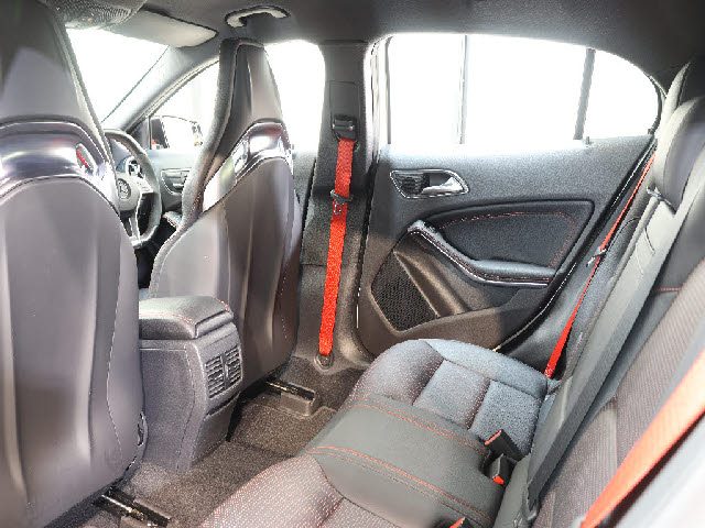 車両画像4