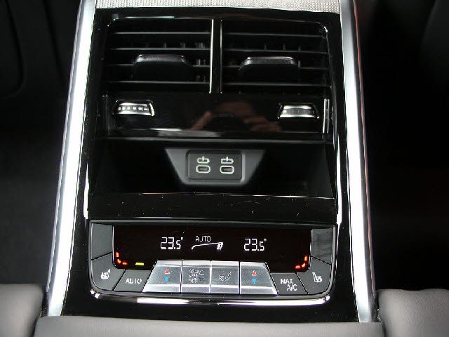 車両画像10