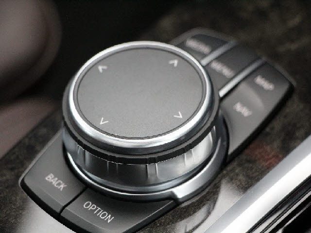 車両画像24