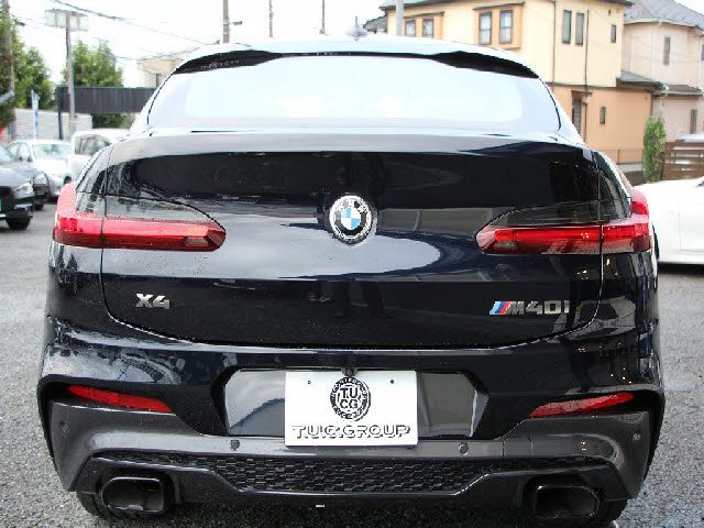 車両画像30