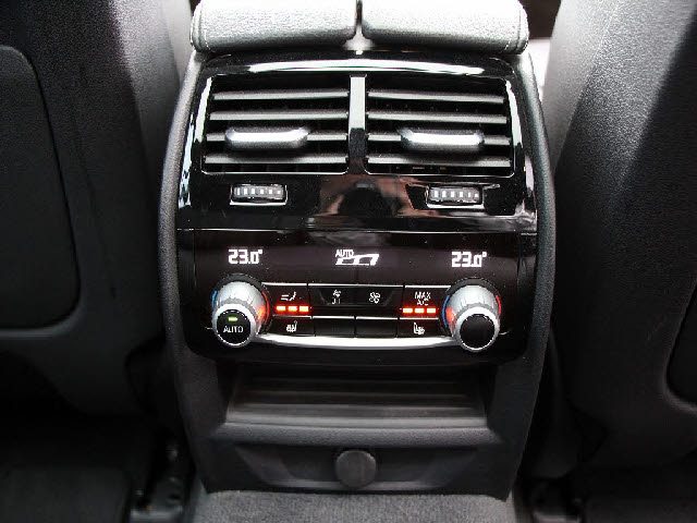 車両画像23