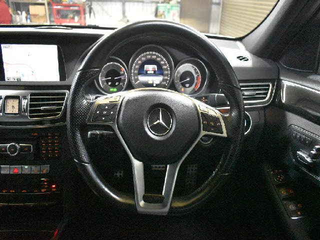 車両画像16