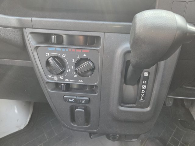 車両画像11