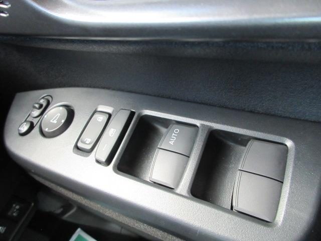 車両画像30