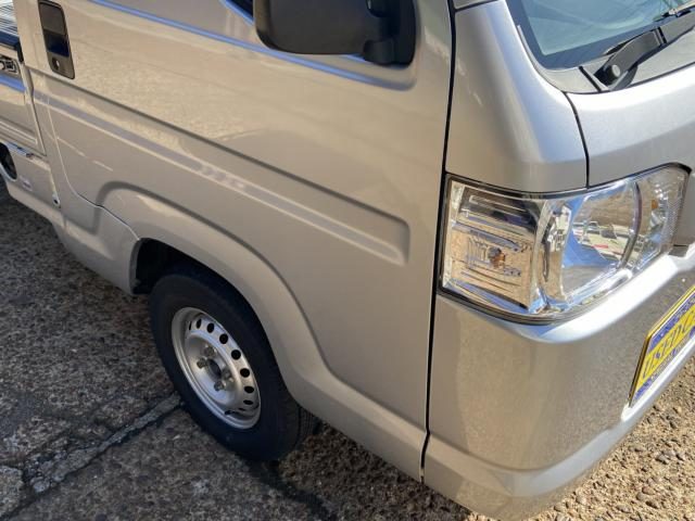 車両画像8