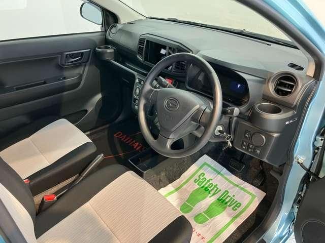車両画像17