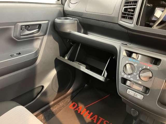 車両画像19