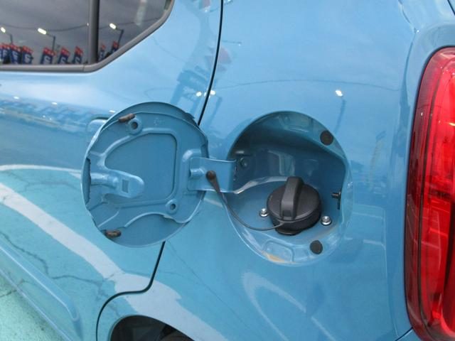 車両画像18