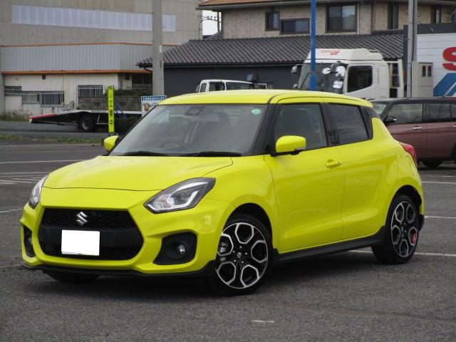 スイフト　スポーツ　４型　６速ＭＴ　ナビ＆全方位モ