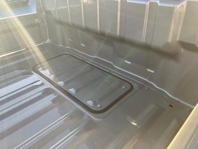 車両画像18