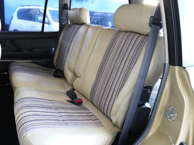 車両画像12