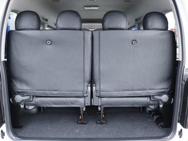 車両画像11