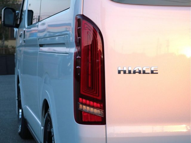 車両画像18