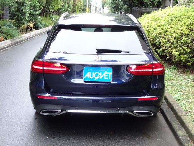 車両画像10