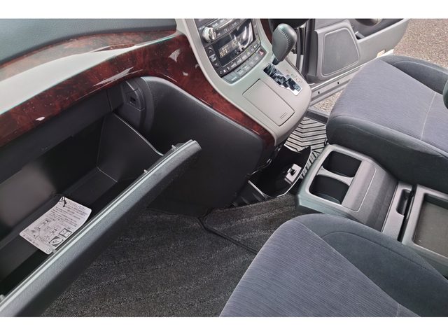 車両画像26