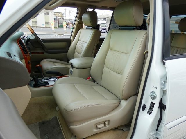 車両画像18