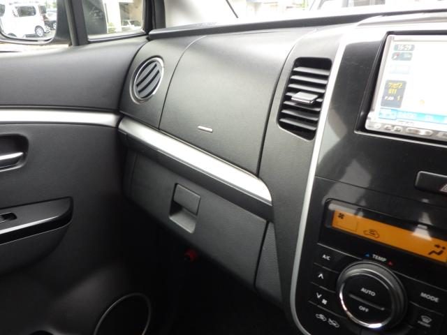 車両画像18