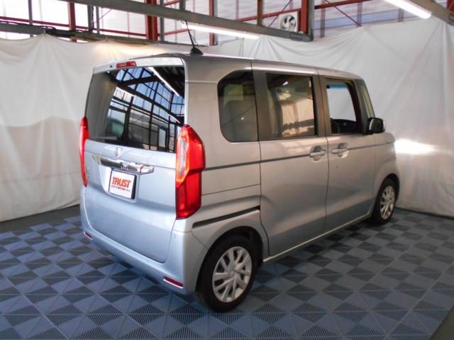 車両画像8