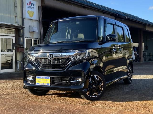 Ｎ　ＢＯＸ　カスタム　４ＷＤ　Ｇ　Ｌターボ　ホンダセンシング
