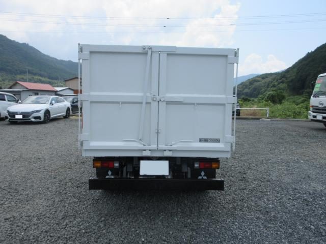 車両画像6