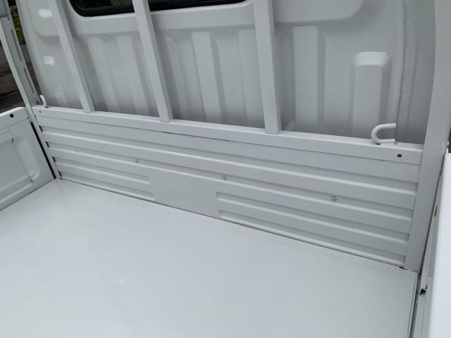 車両画像11