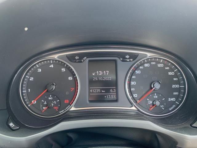 車両画像24