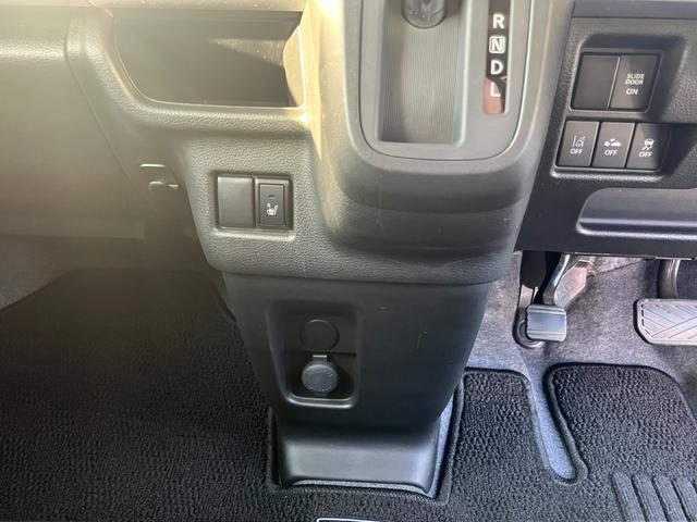 車両画像18