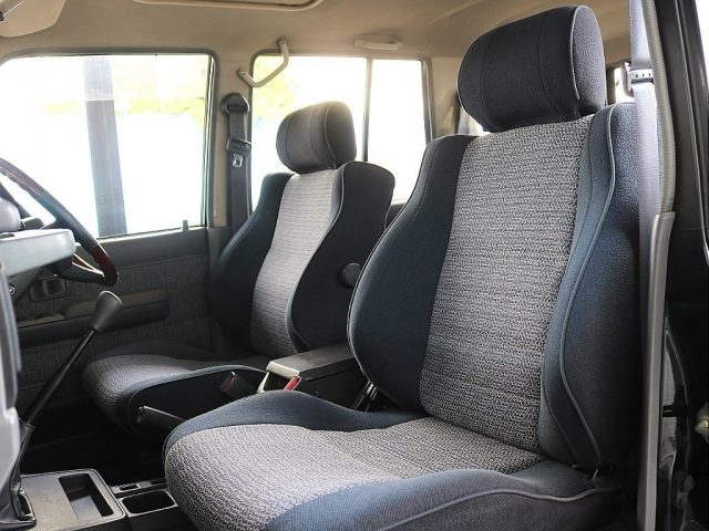 車両画像11