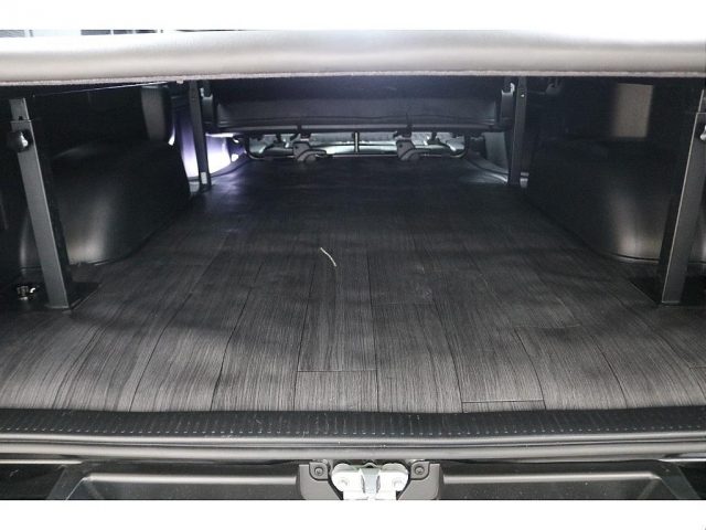 車両画像10