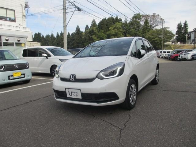 フィット　４ＷＤ　ホーム