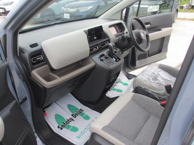 車両画像12