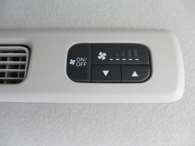 車両画像23