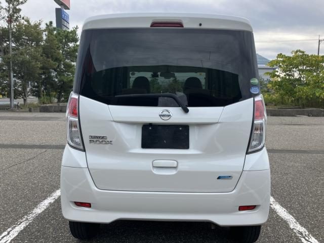 車両画像12