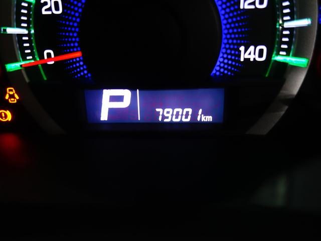 車両画像13