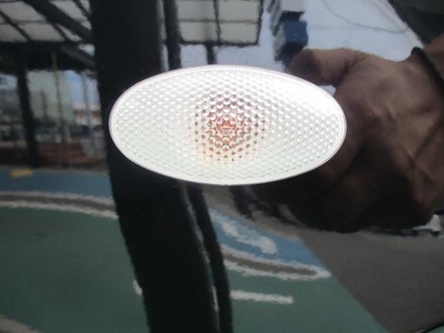 車両画像16