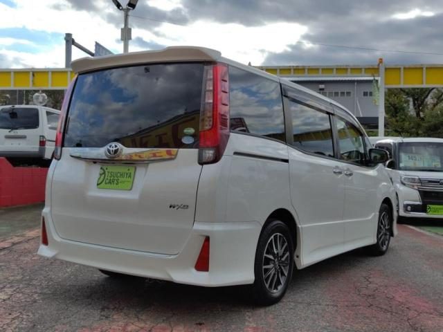 車両画像2