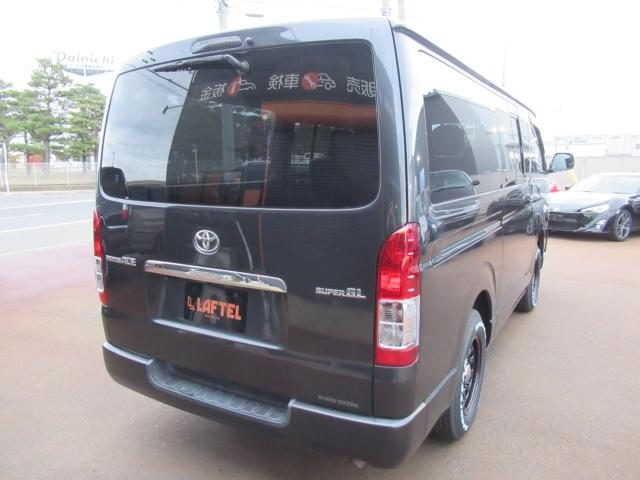 車両画像11