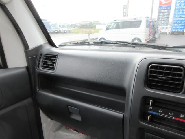 車両画像16