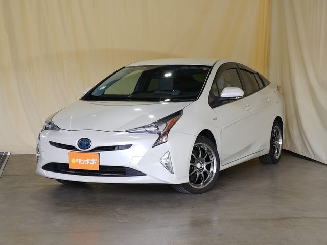 プリウス　４ＷＤ　Ａ