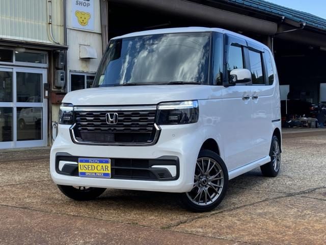 Ｎ　ＢＯＸ　カスタム　４ＷＤ　ターボ　コーディネートスタイルモノトーン