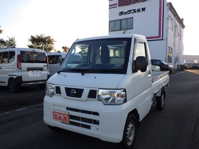 クリッパートラック　４ＷＤ　６６０　ＤＸ　４ＷＤ　車検整備　タイヤ４