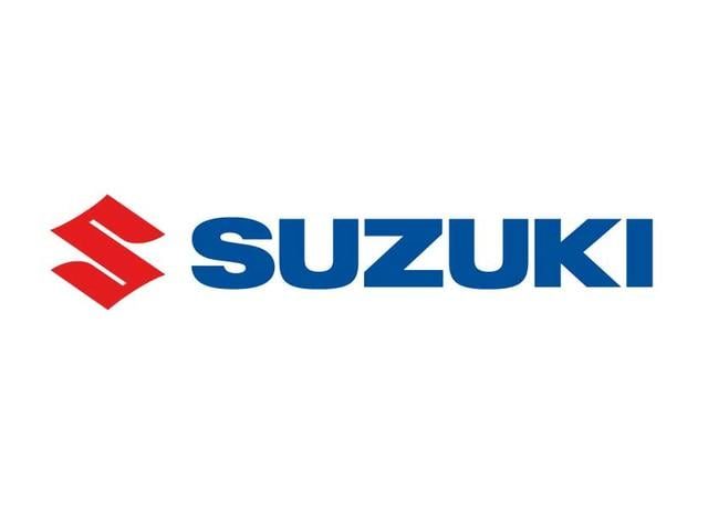 スペーシア　カスタム　４ＷＤ　カスタム　ＨＹＢＲＩＤ　ＸＳターボ