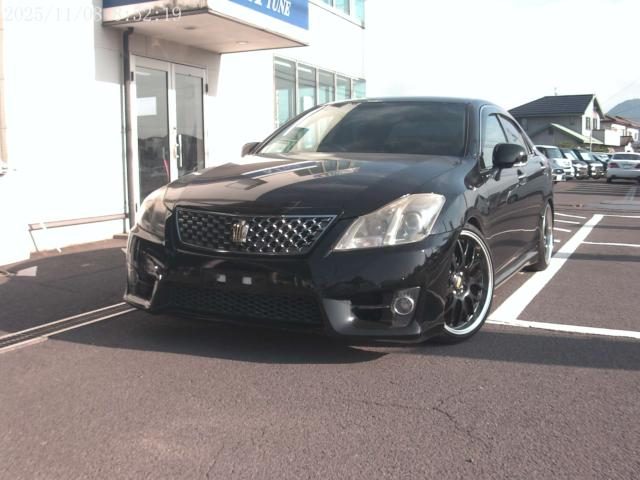 クラウン　セダン　アスリート　スペシャルナビパッケージ