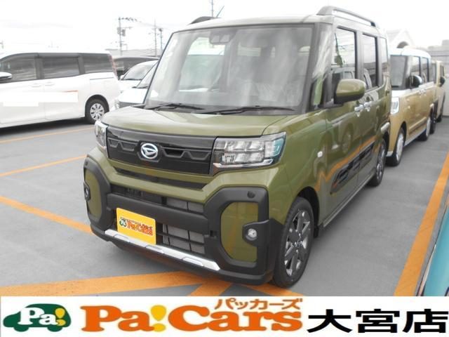 タント　ファンクロスターボ　届出済未使用車　電格